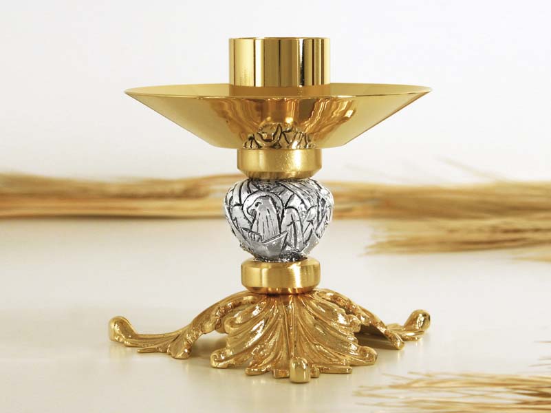 Candlestick art. Er 309. Made of metal and fiber of glass. Silver plating and gold plating metal